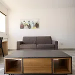 F9 Modern And Bright In Malta