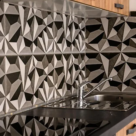 F9 Modern And Bright In Malta Apartment *