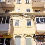 F9 Modern And Bright In Malta *