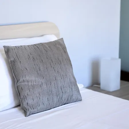 F9 Modern And Bright In Malta *