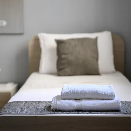 F9 Modern And Bright In Malta 公寓