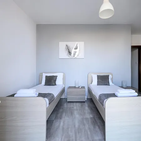 F9 Modern And Bright In Malta 公寓 *