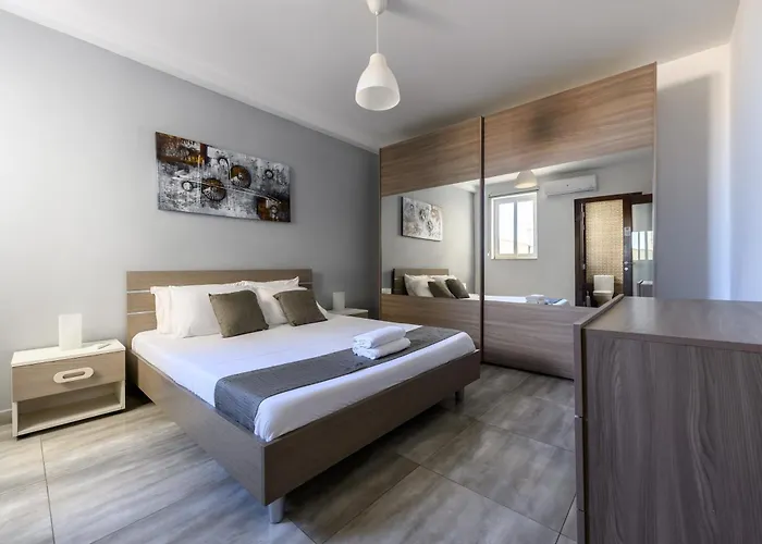 F9 Modern And Bright In Malta Msida