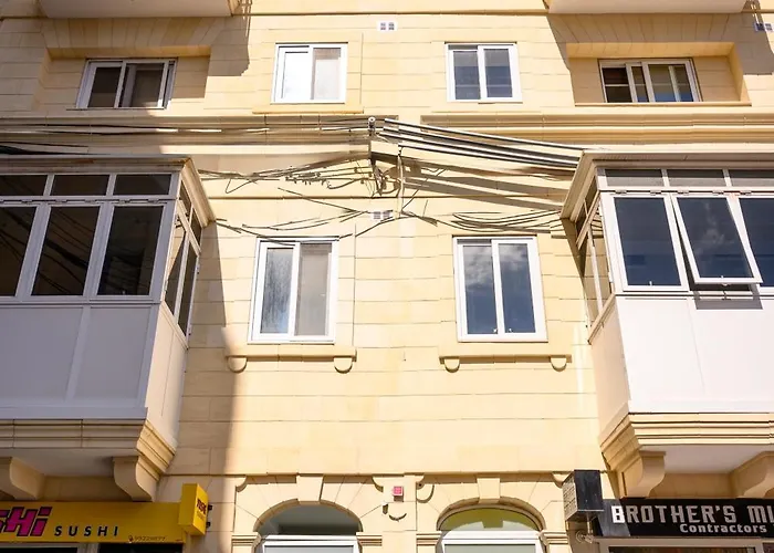 F9 Modern And Bright In Malta *